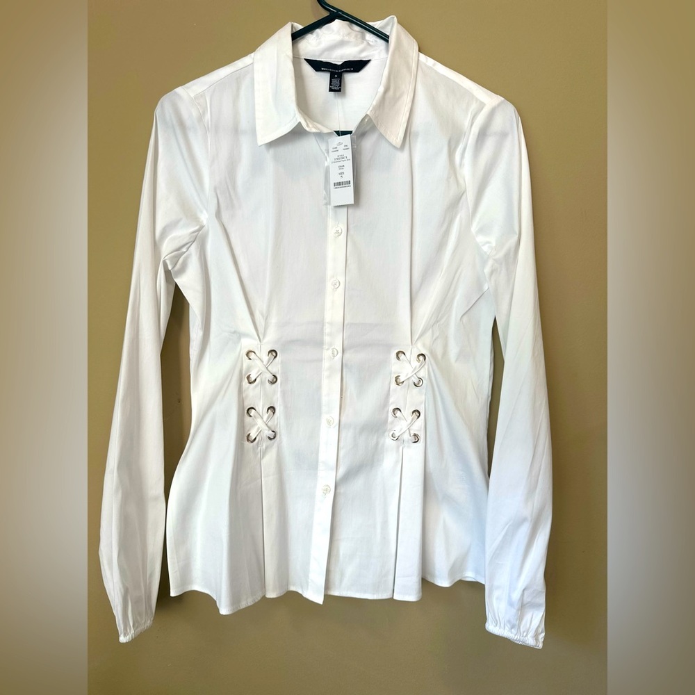 NWT White House Black Market White Grommet Poplin Shirt